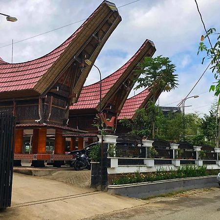 Hotel Manggasa Makale Екстер'єр фото
