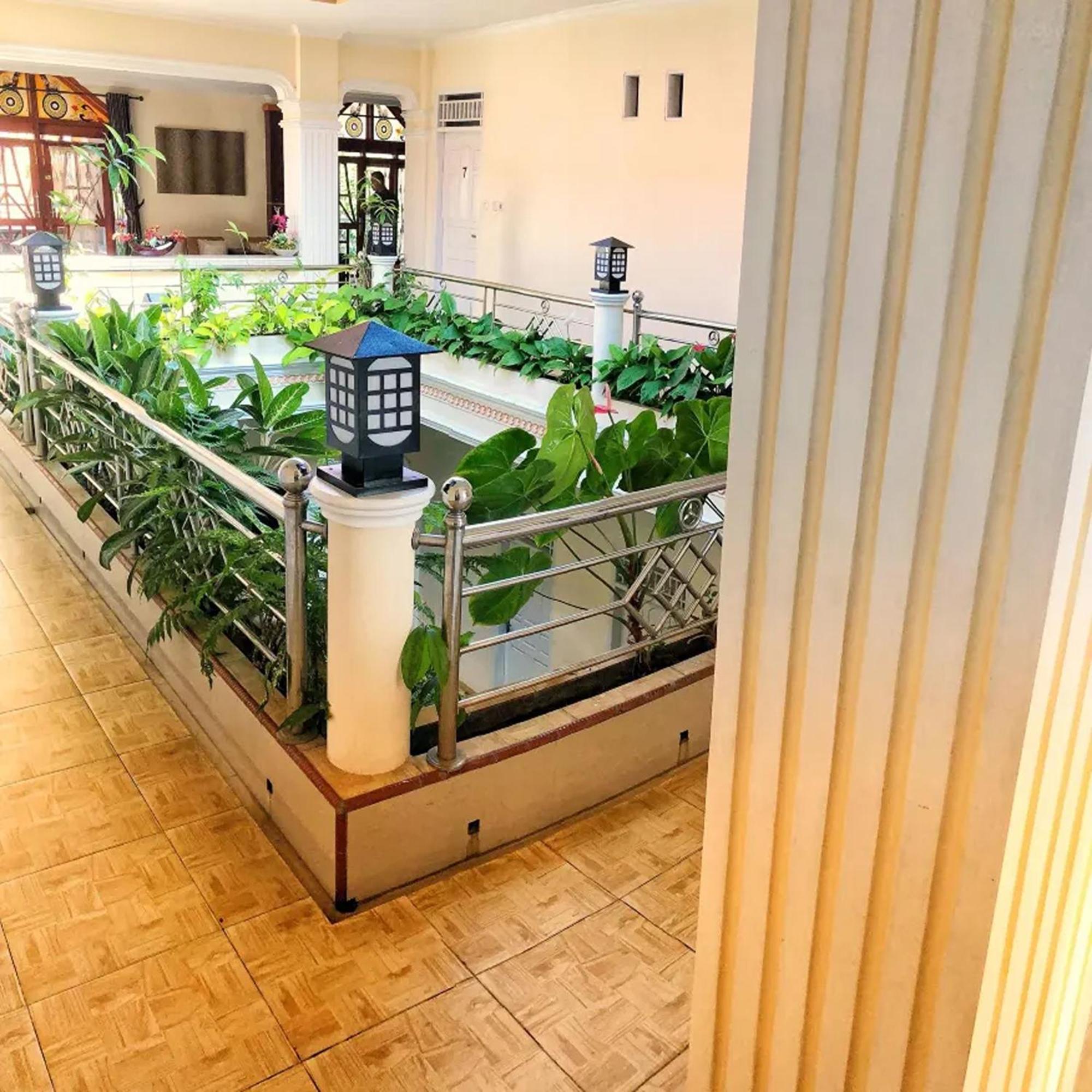 Hotel Manggasa Makale Екстер'єр фото