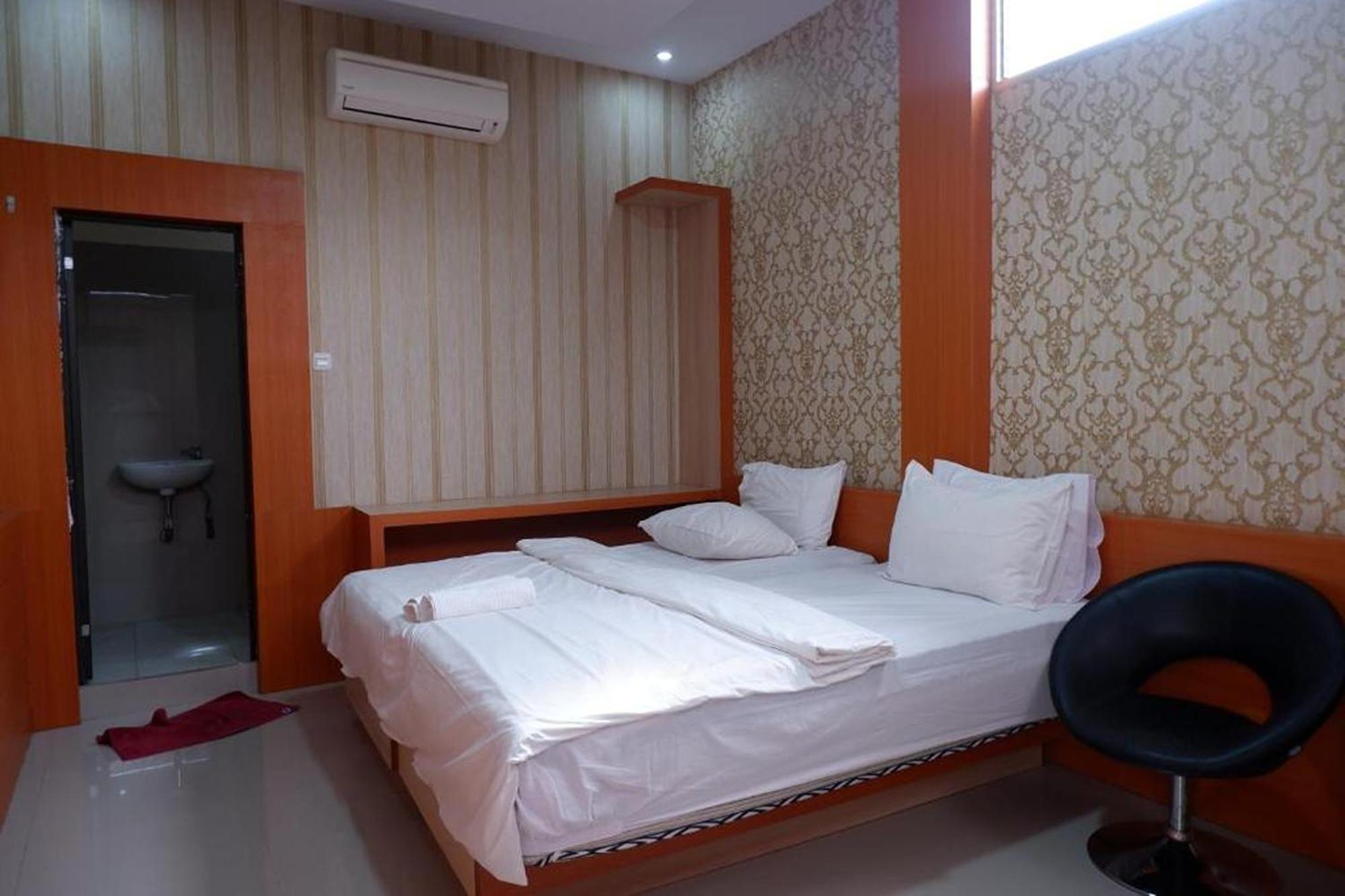 Hotel Manggasa Makale Екстер'єр фото